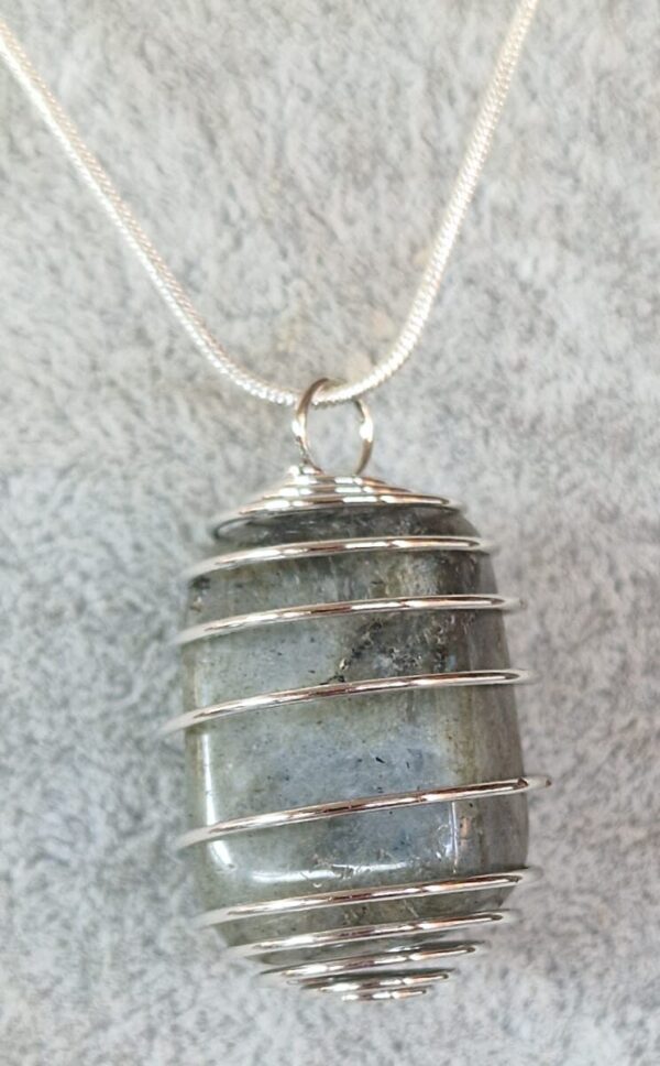 Ciondolo con Labradorite Pietra Burattata Lucidata - immagine 6