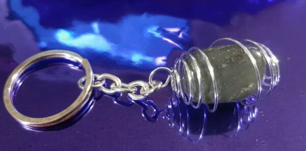 Portachiavi con Labradorite Pietra Burattata Lucidata - immagine 2