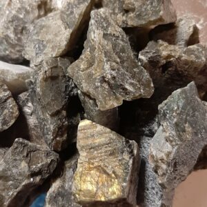Labradorite Pietra Grezza Media