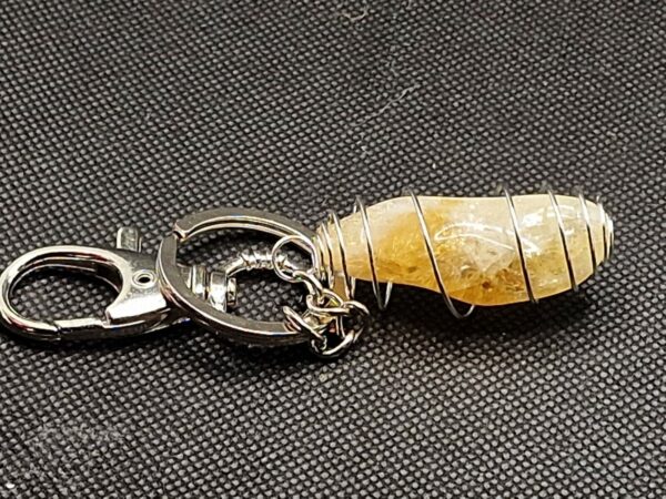 Portachiavi con Quarzo Citrino Madera Pietra Burattata Lucidata - immagine 5