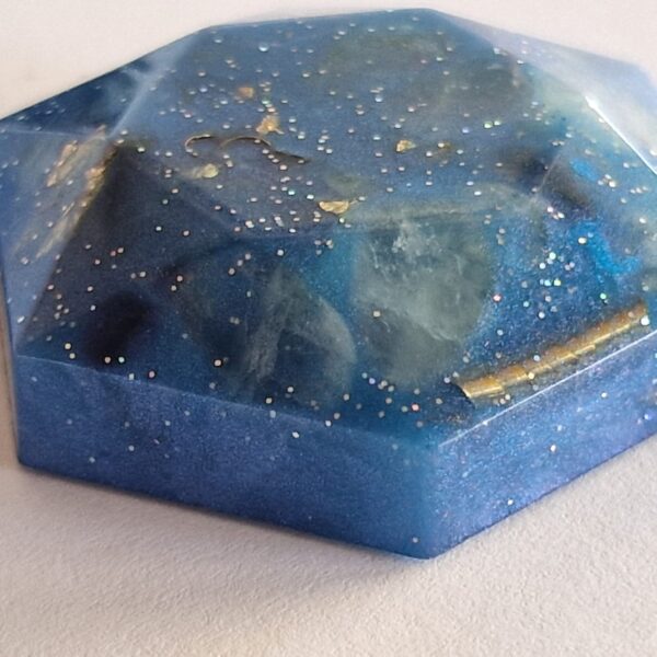 Ciondolo Azzurro con Quarzo Ialino Cristallo di Rocca in Orgonite - immagine 2