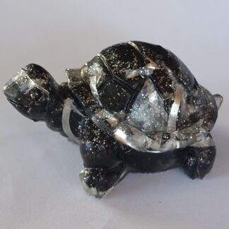 Tartaruga da collezione in Orgonite con Tormalina Nera Mod H