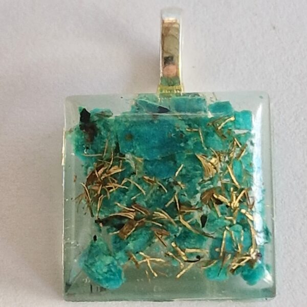 Ciondolo con Crisocolla in Orgonite - immagine 2