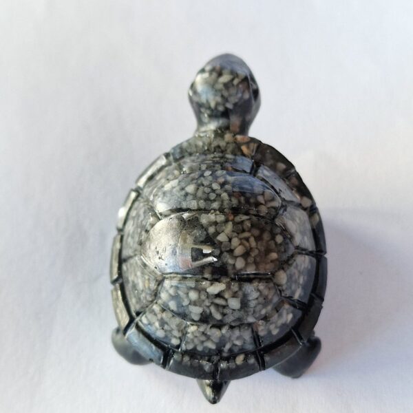 Tartaruga da collezione in Orgonite Mod A - immagine 3