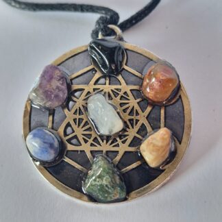 Ciondolo Cubo di Metatron NERO con Pietre dei 7 Chakra