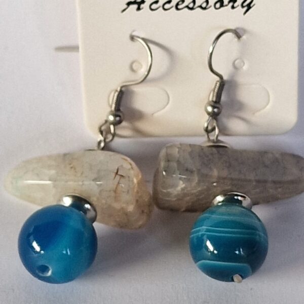 Orecchini con Agata colorata Blu